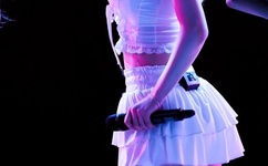 AV日日碰狠狠躁久久躁